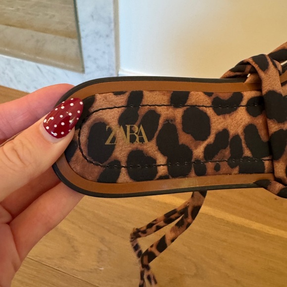 Zara Brown Leopard Print Sandals - Picture 3 of 6